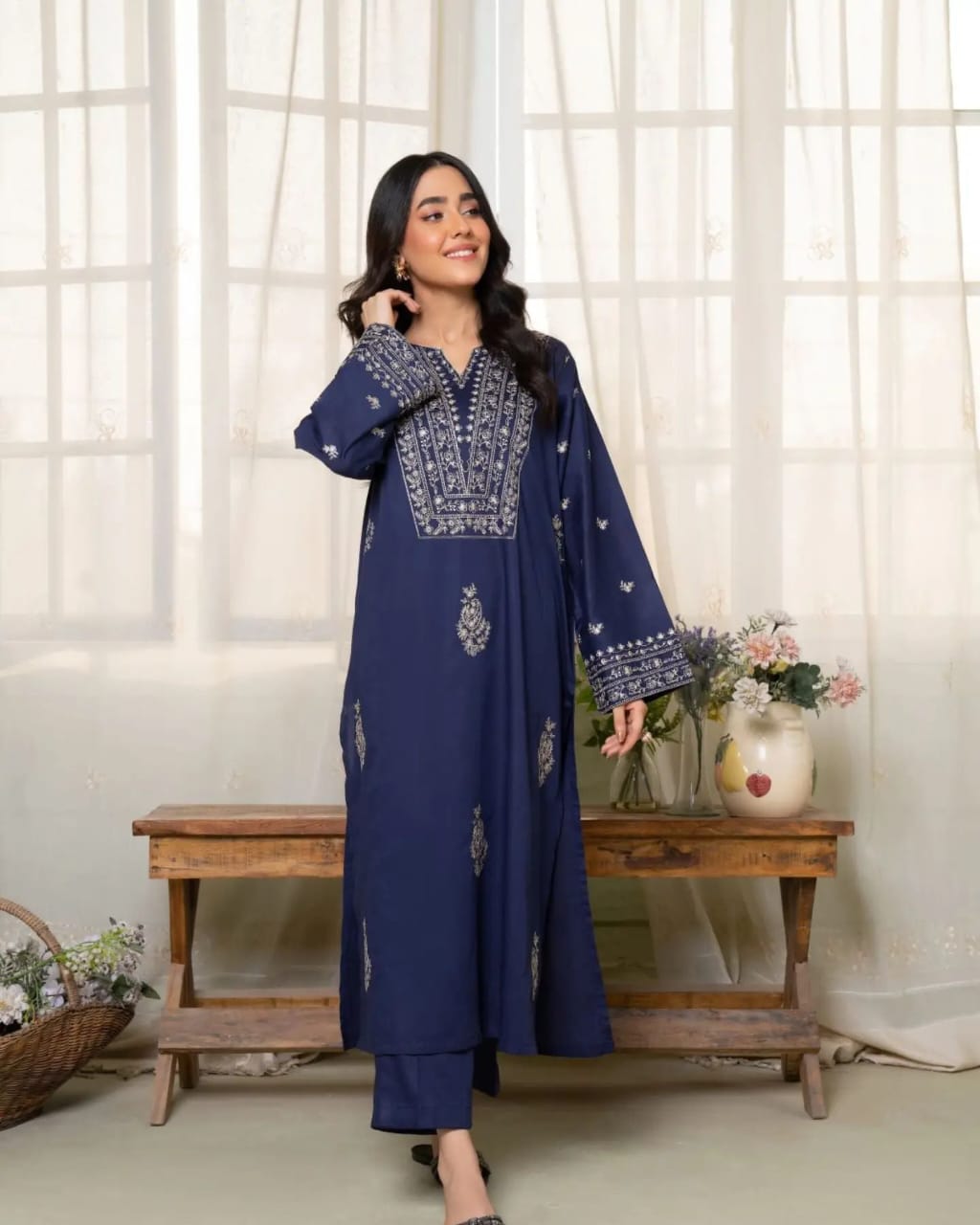 SITARA LONG LENGHT EMBROIDERY 2PC