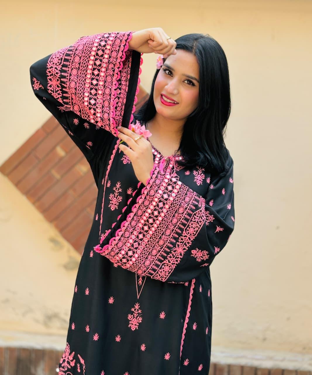TOFFY EMBROIDED 2 PC